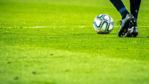 A inteligência artificial pode ajudar o futebol brasileiro a encontrar o novo Pelé?