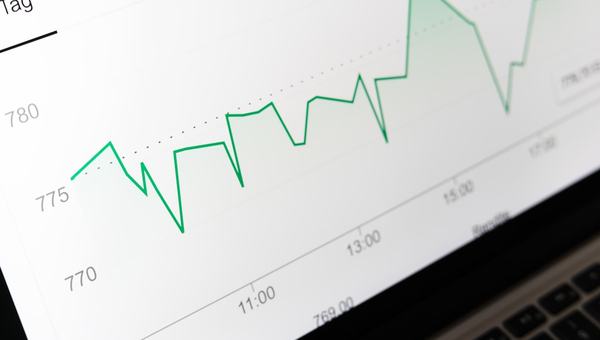 Alívio na inflação é pra valer? Três fatores ainda tiram o sono de economistas