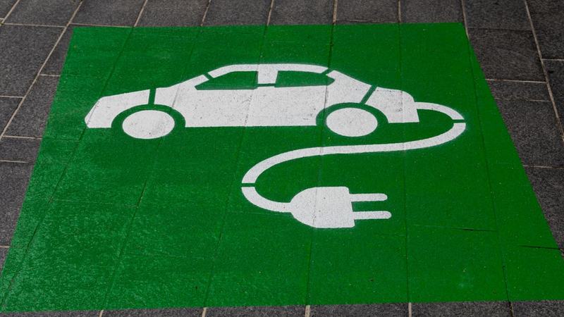 Carros eletrificados chegam a 23,3% do mercado; saiba quais veículos entram nessa categoria