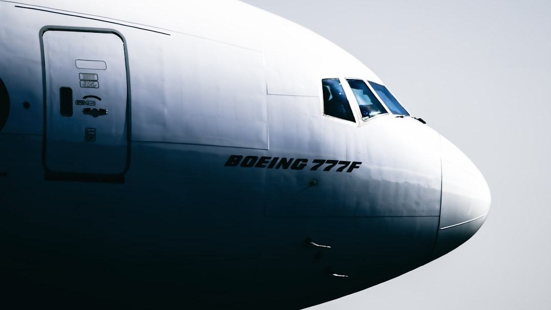 Como o novo CEO da Boeing tirou empresa da crise de acidentes e prejuízos bilionários