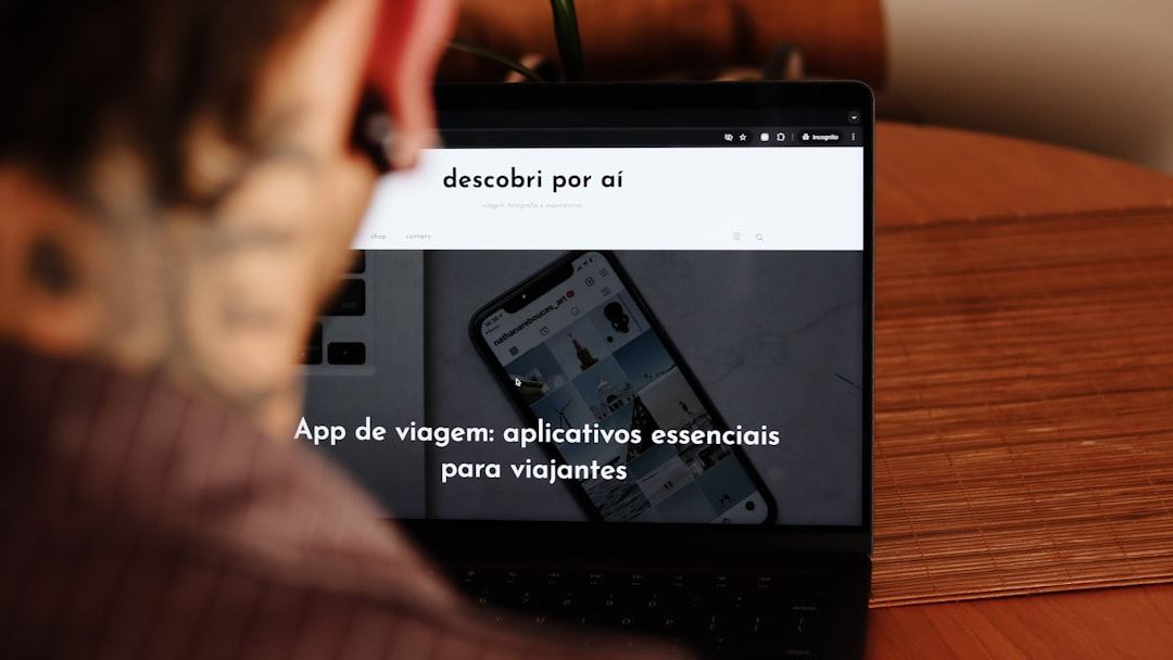 Desenrola até ajuda no bolso, mas endividamento só muda com corte estrutural de juros