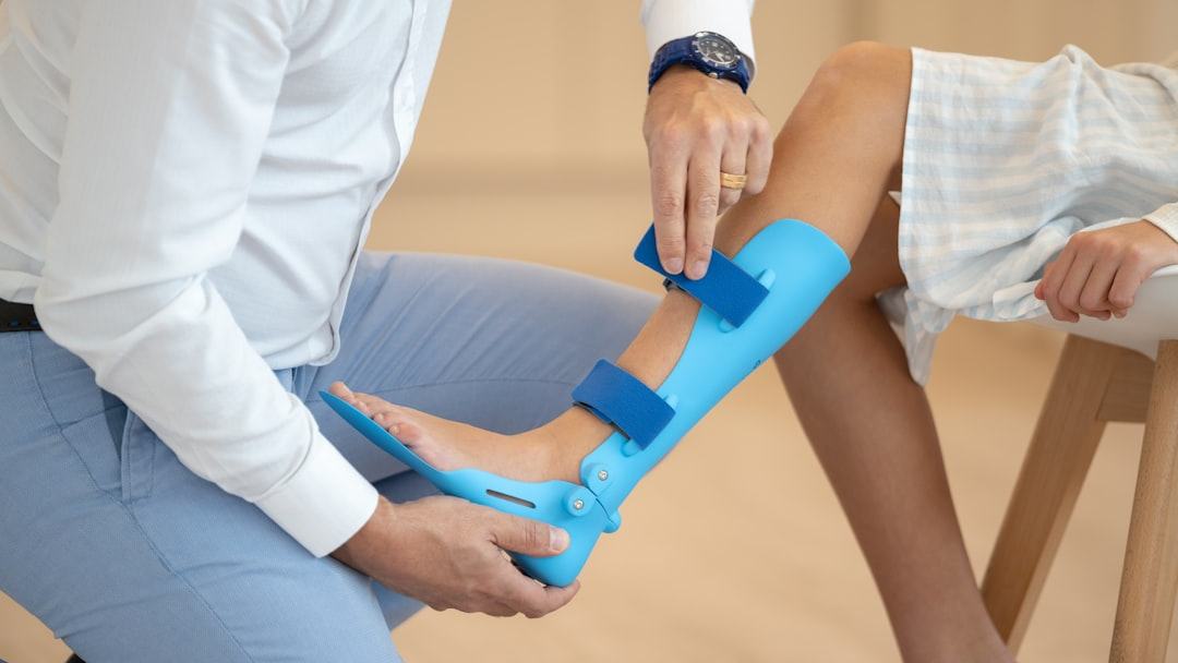 Dor no joelho: sucesso no tratamento envolve definição de objetivos, exercícios e autocuidado