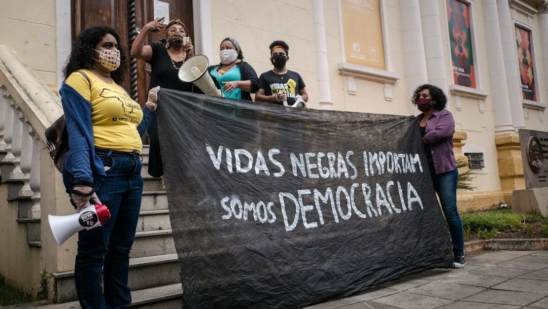 Em defesa da educação, Ciência e democracia: entidades de pesquisa, tecnologia e ensino divulgam carta com apoio a Lula no segundo turno