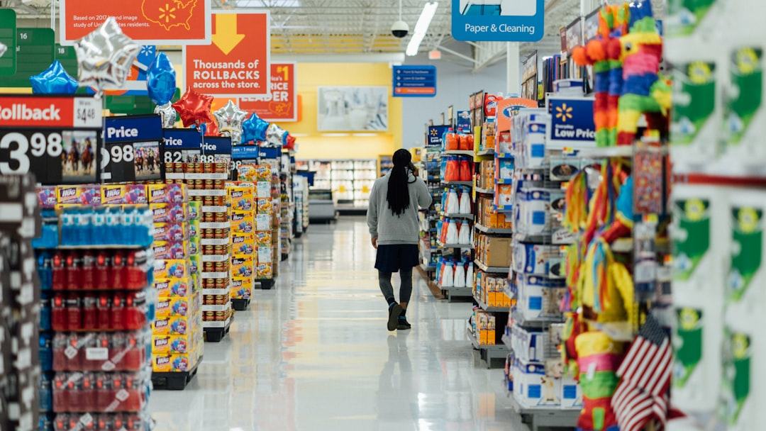 Empresário que fundou tradicional rede de supermercados de SC morre aos 79 anos