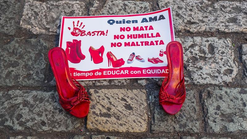 Ex-piloto diz que fortuna de US$ 150 mi veio de sapatos engraxados e pontualidade