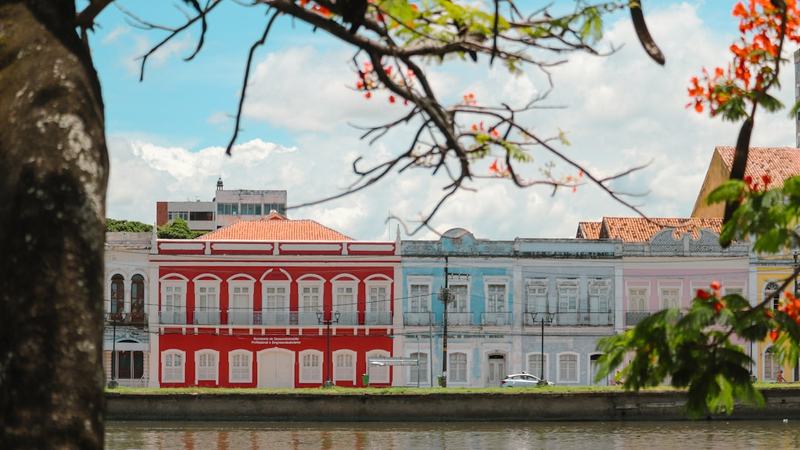 João Campos oficializa candidatura ao governo de Pernambuco