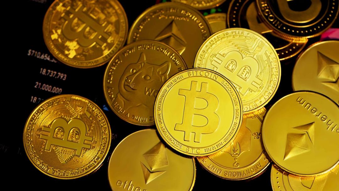 Número de brasileiros que já investiram em criptomoedas supera torcida do Corinthians, diz Datafolha