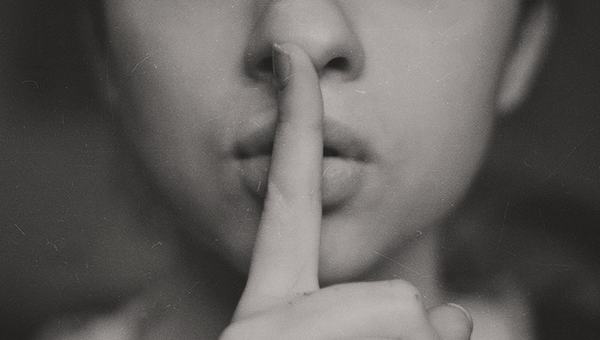 O silêncio que os arquivos rompem: histórias de mulheres e interseccionalidades no Brasil oitocentista
