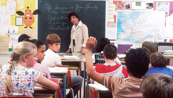 Personalizar aulas, com voz e rosto dos alunos: recurso cada vez mais popular de IA na educação infantil deve respeitar privacidade das crianças