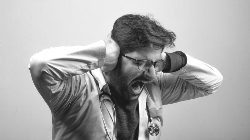 Por que ouvir que seu sintoma é 'normal' pode prejudicar o tratamento?