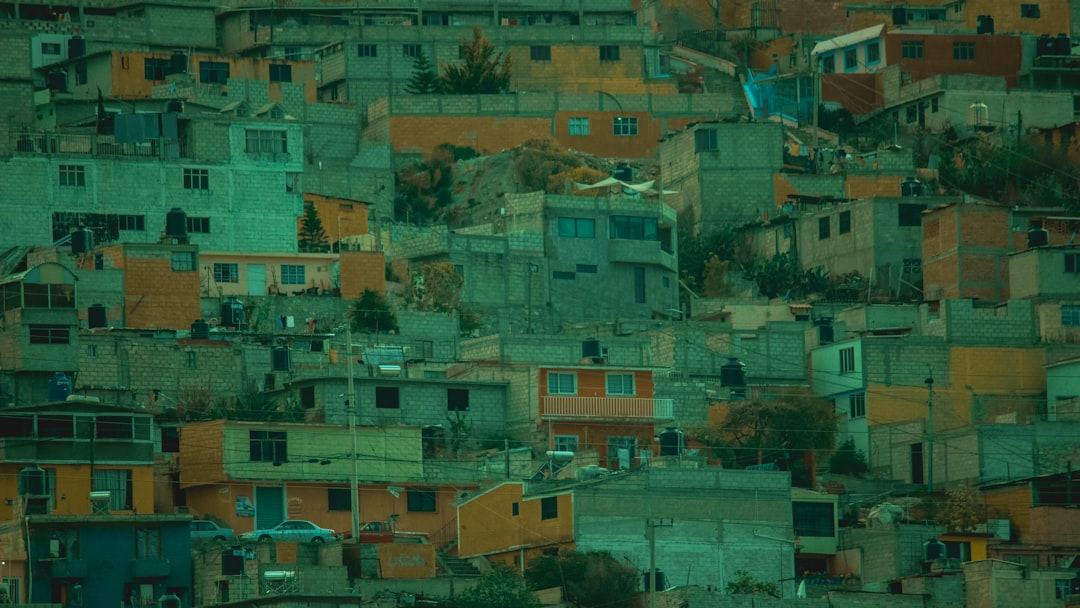 Quem afundou a Casas Bahia: Juros, dívida, bets ou erros de estratégia?