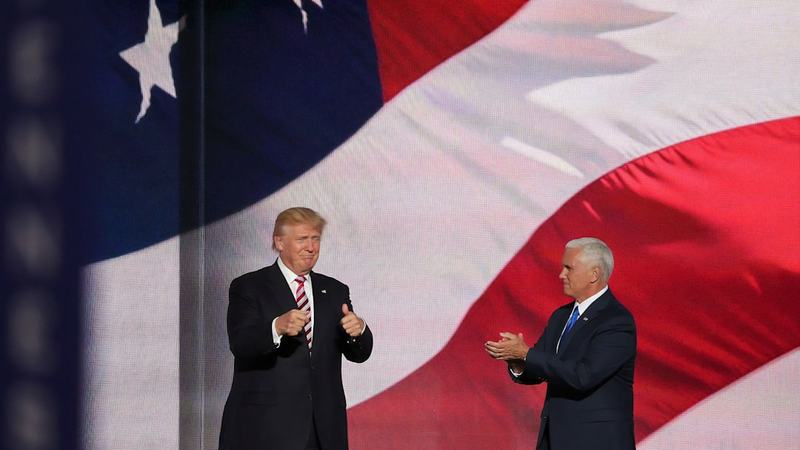 Trump deve aguardar encontro com Netanyahu para assinar acordo com Irã, diz site