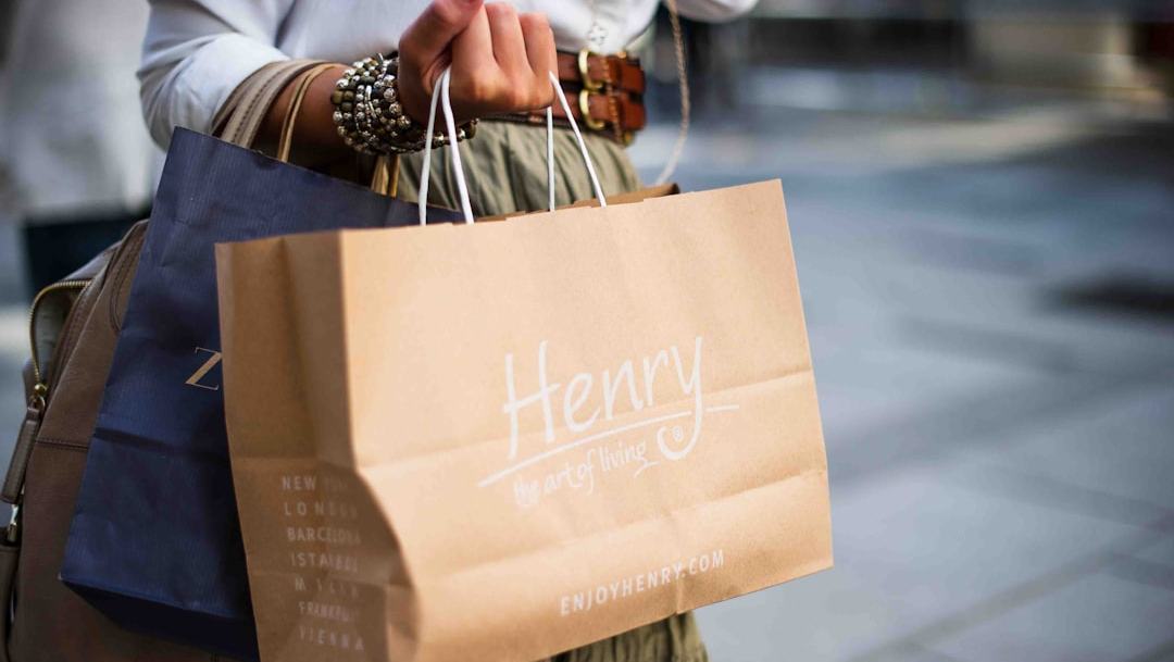 Varejistas da bolsa devem faturar R$ 26 bi com Dia dos Namorados