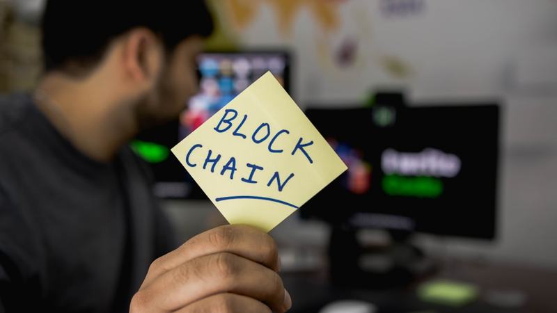Visa: programabilidade do blockchain vai facilitar o comércio via IA