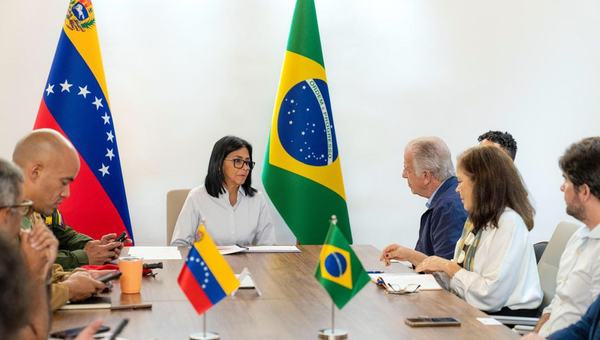 "Ajuda brasileira não será episódica", diz Múcio em visita à Venezuela
