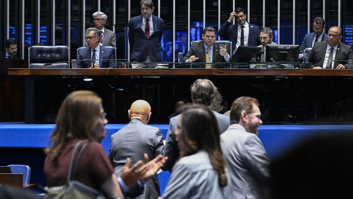 Alcolumbre diz que Senado vota fim da escala 6x1 após as eleições