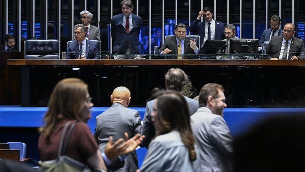 Alcolumbre diz que Senado vota fim da escala 6x1 após as eleições