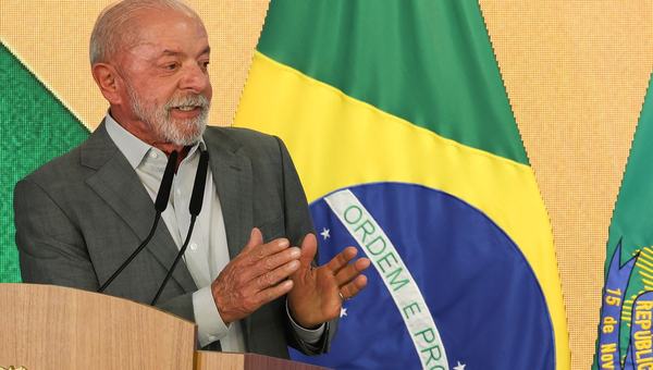 Após vitória nas urnas, Lula vai retomar viagens internacionais