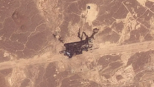 Arábia Saudita paralisa oleoduto, e houthis controlam Mar Vermelho