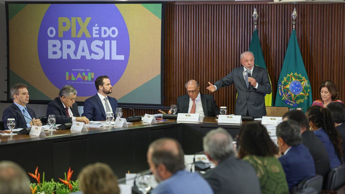 Brasil vai buscar novos parceiros para diminuir impactos comerciais