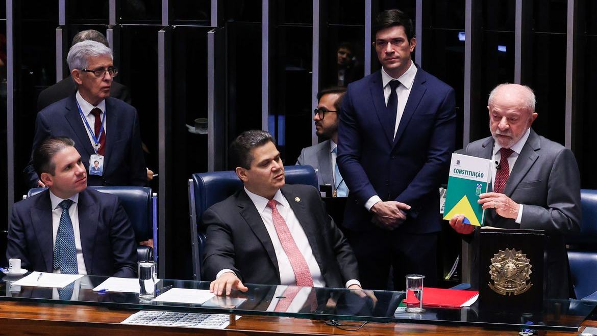 Congresso promulga emenda de aposentadoria especial de agente de saúde