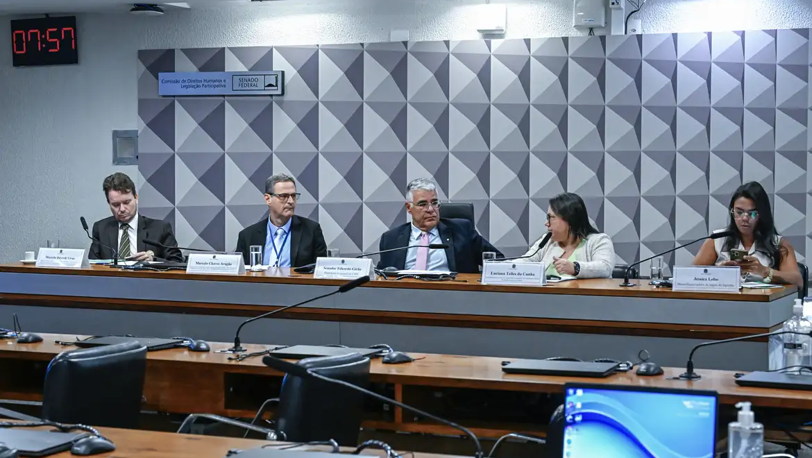 Defensores pedem regras mais rígidas para publicidade das bets