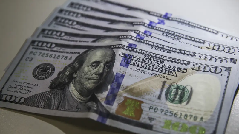 Dólar fica estável em R$ 5,08, mas cai 0,58% na semana