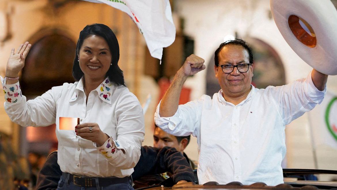 Eleições Peru: Fujimori vira sobre Sánchez com diferença de 561 votos