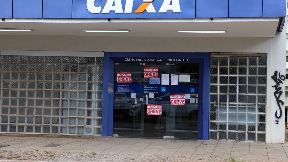 Empregados da Caixa rejeitam proposta da empresa e greve continua