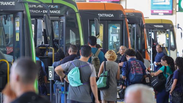 Escala 6x1: 67% apontam que jornada piora saúde mental, diz pesquisa