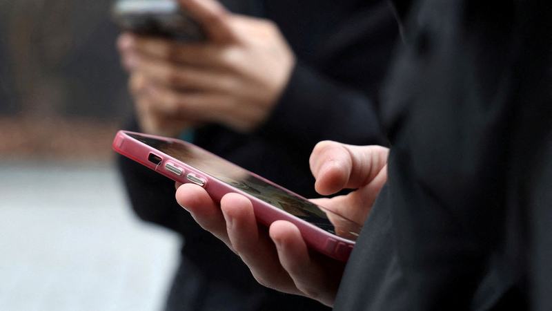 Jovem cria plataforma para ajudar nova geração de eleitores nas urnas