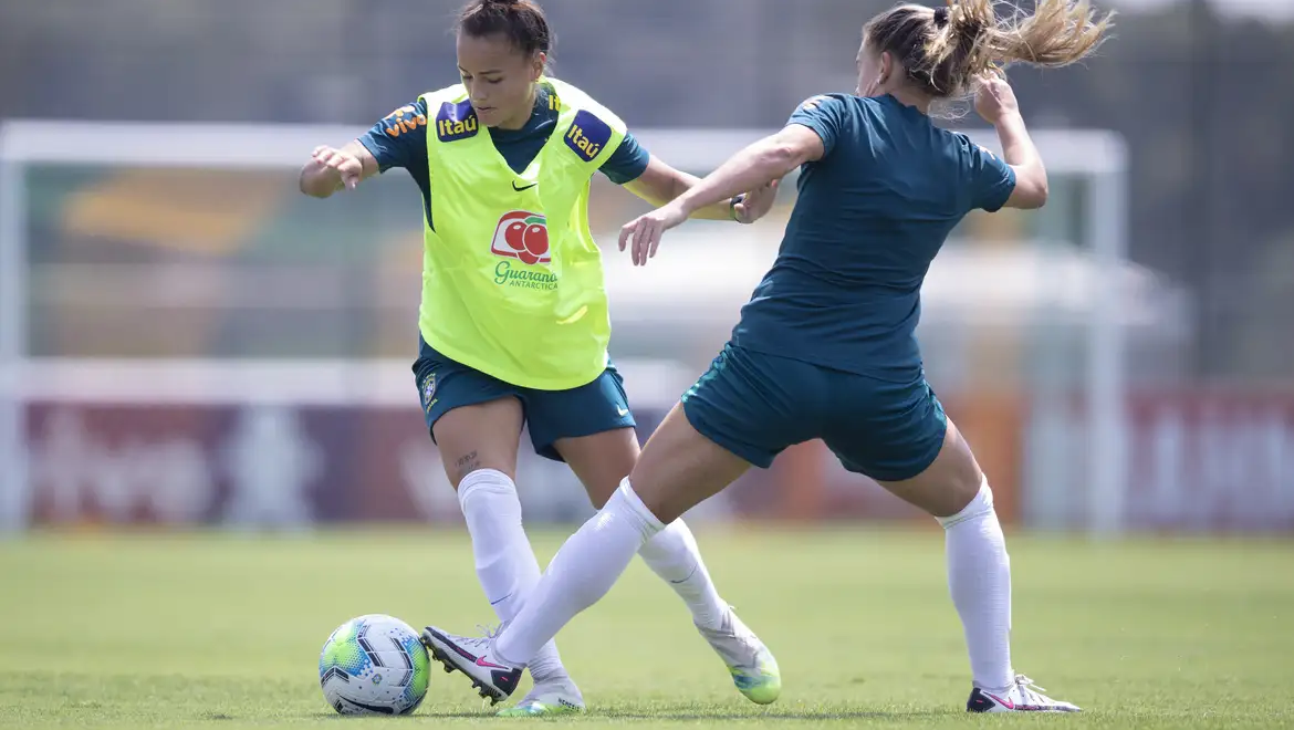 Lei cria diretrizes permanentes para o futebol feminino no Brasil
