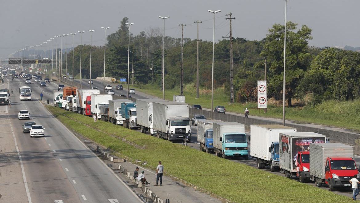 Lei garante frete mínimo no transporte de cargas; saiba o que muda