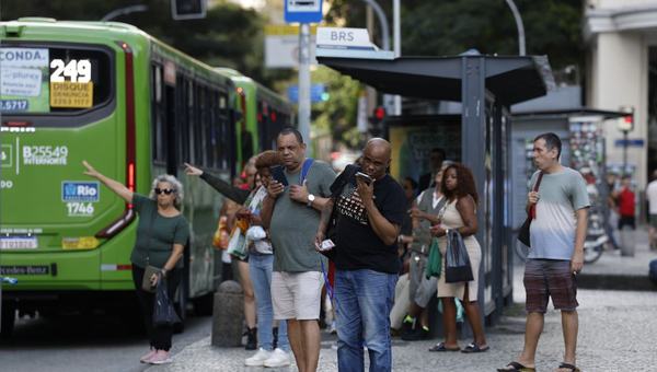 Lula sanciona lei do Marco Legal do Transporte Público Coletivo