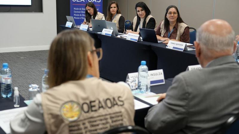 Observadores internacionais chegam ao Brasil para monitorar eleições