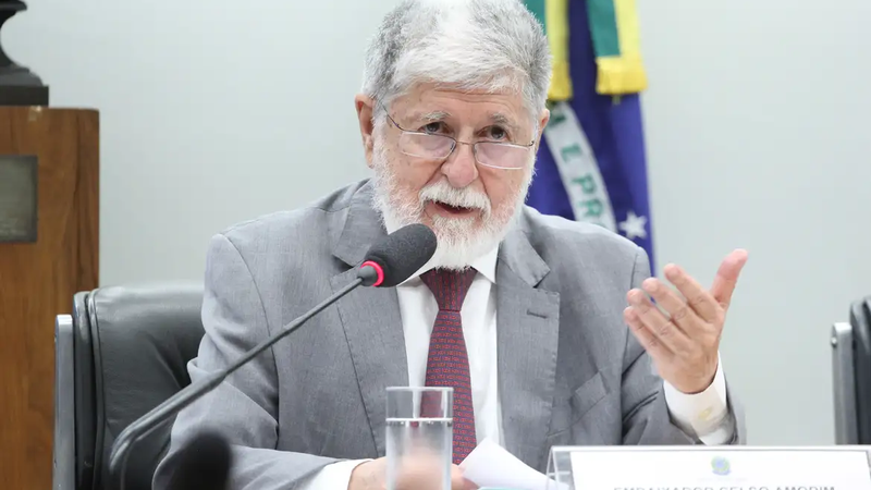 Pretexto para intervenção é inaceitável, diz Celso Amorim