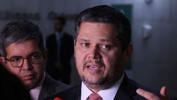 Senado deve votar PEC da aposentadoria de agentes até 15 de julho
